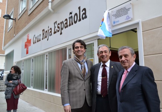 Diego Calvo gaba ao concello de Cambre polo seu traballo en mellorar os servizos asistenciais